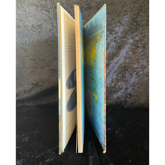 The Golden Geography | 1952 | Vintage Children's Science Book - Picture 9 of 11